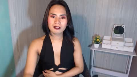 Snapshot of yourhottie_winxxx chatting on 03.05.25 Mauie  online show from 03.05.25