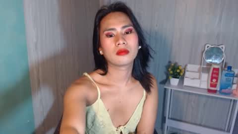 Snapshot of yourhottie_winxxx chatting on 03.11.25 Mauie  online show from 03.11.25