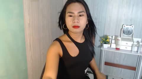 Snapshot of yourhottie_winxxx chatting on 09.27.25 Mauie  online show from 09.27.25