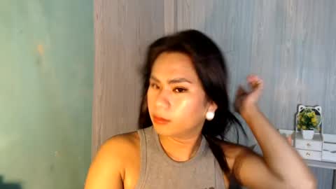 Snapshot of yourhottie_winxxx chatting on 07.30.26 Mauie online show from 07.30.26