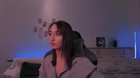 Snapshot of yourjullymoon chatting on 11.03.25 Jully online show from 11.03.25