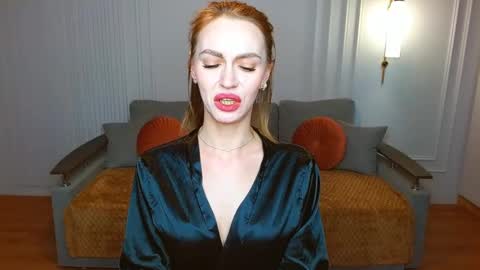 Snapshot of yourladysunshine chatting on 02.24.25 Ksyusha online show from 02.24.25
