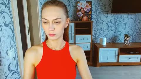 Snapshot of yourladysunshine chatting on 09.20.25 Ksyusha online show from 09.20.25
