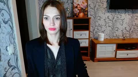 Snapshot of yourladysunshine chatting on 10.03.25 Ksyusha online show from 10.03.25