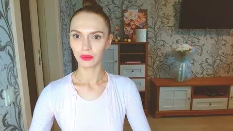 Snapshot of yourladysunshine chatting on 10.09.25 Ksyusha online show from 10.09.25