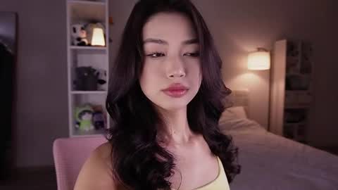 yourlittlesunrise_ online show from 06.20.26