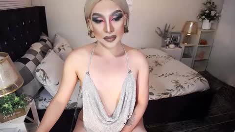 --               online show from 11.19.25