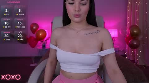 L O L A online show from 02.15.25