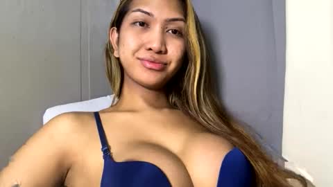 yourlovebella88 online show from 04.24.26