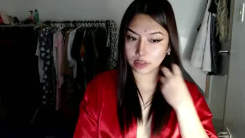 Snapshot of yourlovetifannyx chatting on 02.28.25 tifanny online show from 02.28.25