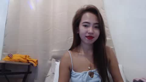 Snapshot of yourloving_maris chatting on 10.04.25 yourloving_maris online show from 10.04.25