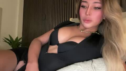 Pearl online show from 04.21.26