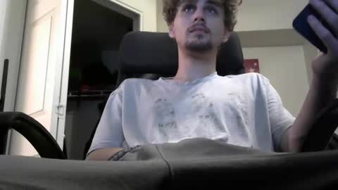 Snapshot of yourman1253 chatting on 11.02.25 YourMan online show from 11.02.25