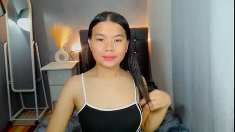 yourmissingprincess online show from 11.24.25