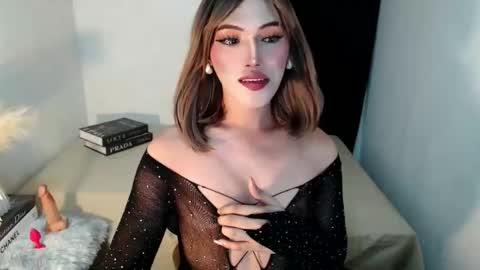 TIFFANY SUCKING QUEEN online show from 05.09.26