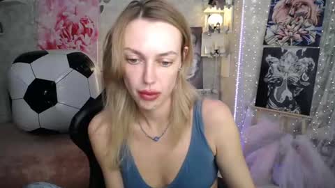 Snapshot of yournickyadamidi chatting on 07.01.26 Nicky online show from 07.01.26
