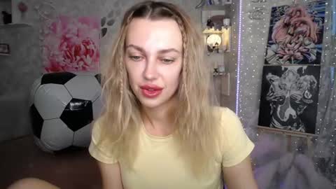 Snapshot of yournickyadamidi chatting on 07.08.26 Nicky online show from 07.08.26