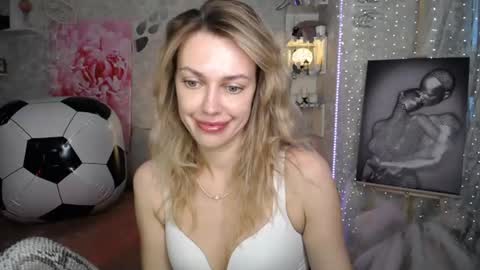 Snapshot of yournickyadamidi chatting on 07.12.26 Nicky online show from 07.12.26