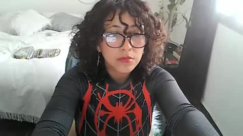 Snapshot of yourownerserena chatting on 09.25.25 Serena online show from 09.25.25