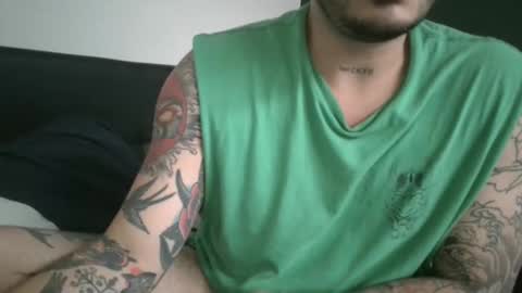 Snapshot of yourpersonalgeniusl chatting on 01.06.25 yourpersonalgeniusl online show from 01.06.25