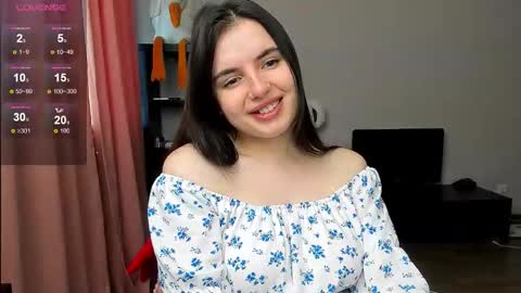 Snapshot of yourraccoon chatting on 10.17.25 Jenny online show from 10.17.25