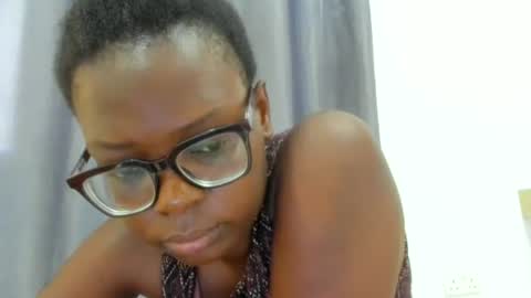 yours_ellah online show from 06.24.26