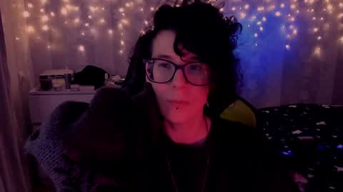 Snapshot of yourscosmic chatting on 01.16.25 Yours Cosmic online show from 01.16.25