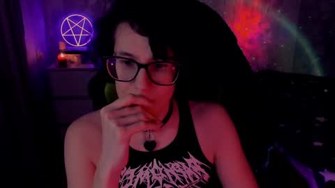 Snapshot of yourscosmic chatting on 02.04.25 Yours Cosmic online show from 02.04.25