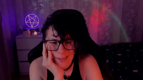 Snapshot of yourscosmic chatting on 03.06.25 Yours Cosmic online show from 03.06.25