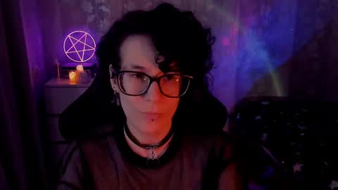 Snapshot of yourscosmic chatting on 03.07.25 Yours Cosmic online show from 03.07.25