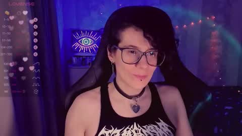 Snapshot of yourscosmic chatting on 09.09.25 Yours Cosmic online show from 09.09.25