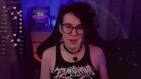 Snapshot of yourscosmic chatting on 10.10.25 Yours Cosmic online show from 10.10.25