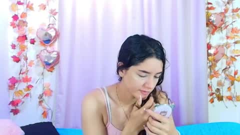 Snapshot of yoursexy18lover chatting on 05.22.26 Lina and roberth online show from 05.22.26