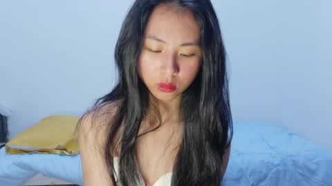 Snapshot of yoursweetestkiwi chatting on 05.19.26 Kiwi online show from 05.19.26