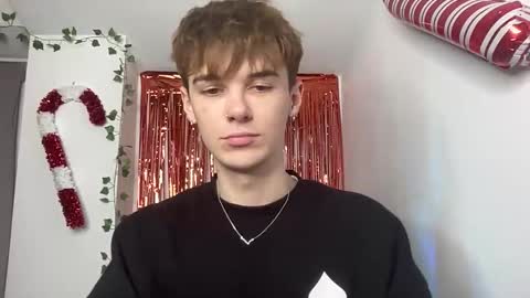 Snapshot of yoursweetyguy chatting on 01.12.26 yoursweetyguy online show from 01.12.26