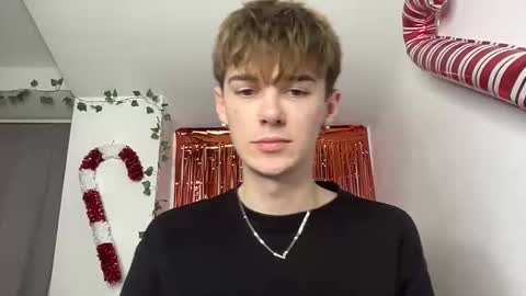 Snapshot of yoursweetyguy chatting on 01.15.26 yoursweetyguy online show from 01.15.26