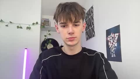 Snapshot of yoursweetyguy chatting on 04.02.26 yoursweetyguy online show from 04.02.26