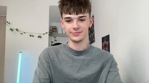 Snapshot of yoursweetyguy chatting on 07.01.26 yoursweetyguy online show from 07.01.26