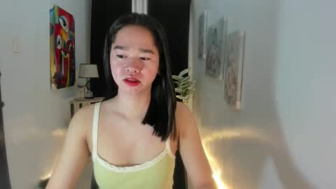 Snapshot of yourtinybunny chatting on 09.14.25 yourtinybunny online show from 09.14.25