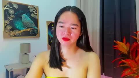 Snapshot of yourtinybunny chatting on 11.25.25 yourtinybunny online show from 11.25.25