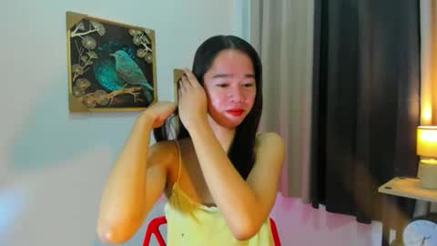 Snapshot of yourtinybunny chatting on 05.11.26 yourtinybunny online show from 05.11.26