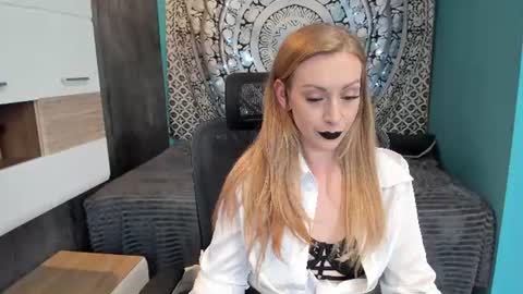 Snapshot of yourvenus00 chatting on 07.07.26 YourVenus00 -Follow my OF online show from 07.07.26