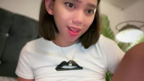 YowgineTheGreat online show from 02.23.25