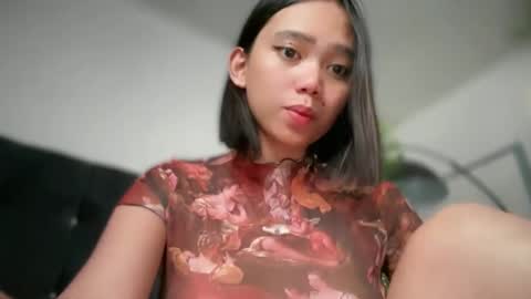 YowgineTheGreat online show from 03.05.25