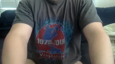 Snapshot of yque2 chatting on 02.27.25 yque online show from 02.27.25