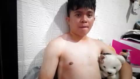 Snapshot of yrlittle_baby chatting on 04.12.26 yrlittle_baby online show from 04.12.26