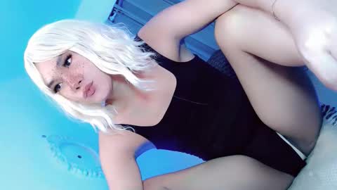 ysabella_love69 online show from 11.17.25