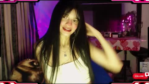 Snapshot of ysera_cb chatting on 11.12.25 Lilith online show from 11.12.25