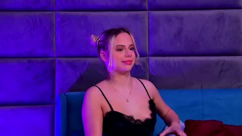 Foxie online show from 12.15.25