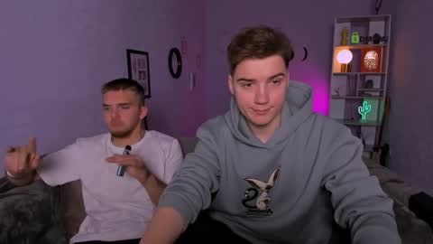 Snapshot of yudji_boy chatting on 10.15.25 yudji_boy online show from 10.15.25